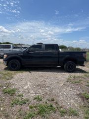 2013 Ford F-150 XLT - Exterior Side Driver Image